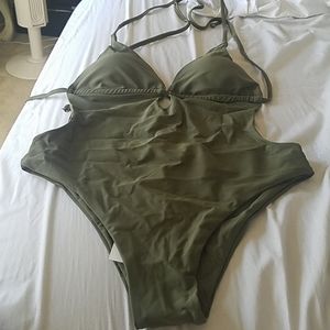 Olive Green Cupshe one piece. NWT
